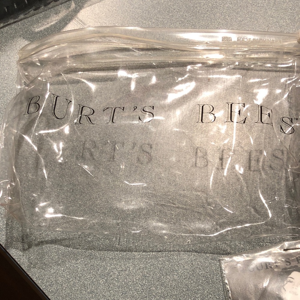 Burt's Bees Sample Bundle (10) - Picture 2 of 12